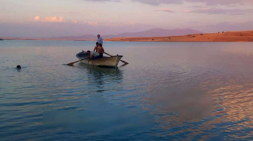 Muş'taki baraj gölünde facia: Suya giren 5 kişiden 4'ü hayatını kaybetti