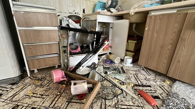 Hakkari'de düdüklü tencere bomba gibi patladı