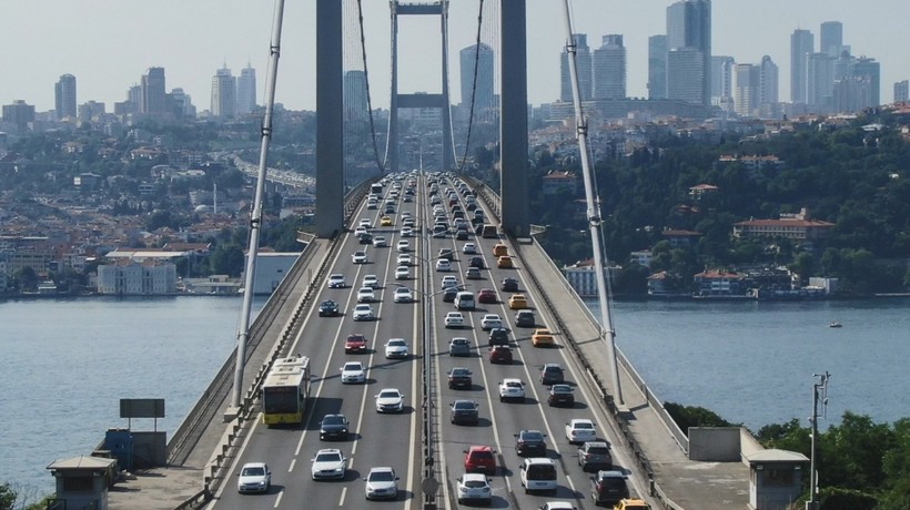 Son Dakika: Köprü geçiş ücretlerine zam geldi