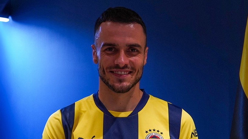 Fenerbahçe, Kostic'i resmen kadrosuna kattı
