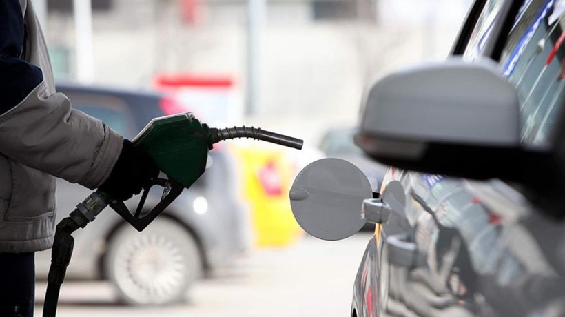 Benzine 1 lira 20 kuruş zam geldi