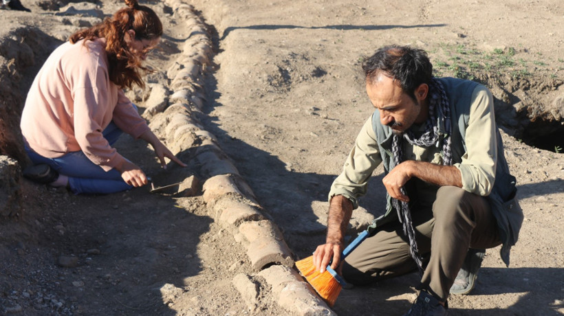 Bitlis Kalesi kazısında 1500’lü yıllara ait su şebekesi bulundu