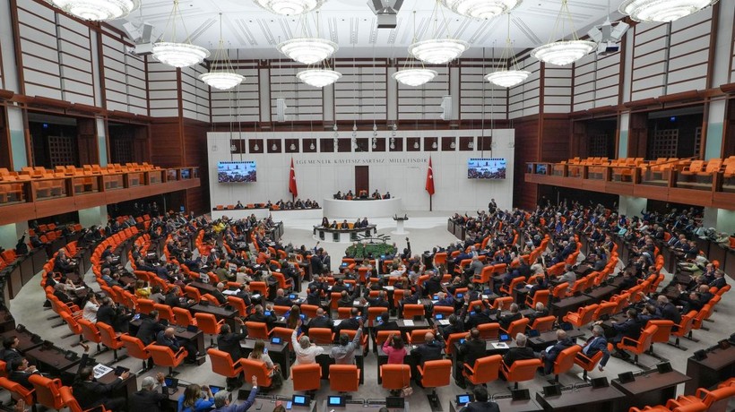 Lübnan tezkeresi Meclis'ten geçti: TSK'nın görev süresi bir yıl daha uzatıldı