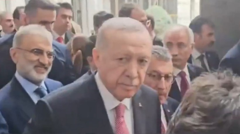 Cumhurbaşkanı Erdoğan'a Meclis koridorunda soruldu: Asgari ücreti ek zam olacak mı?