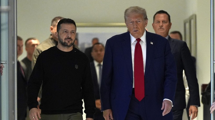 Zelenskiy'den, Trump'a: Barış kılıç ve kalkanla sağlanır