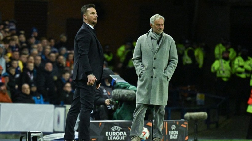 Mourinho'dan UEFA Avrupa Ligi'ne veda sonrası açıklama: Takımımla gurur duyuyorum