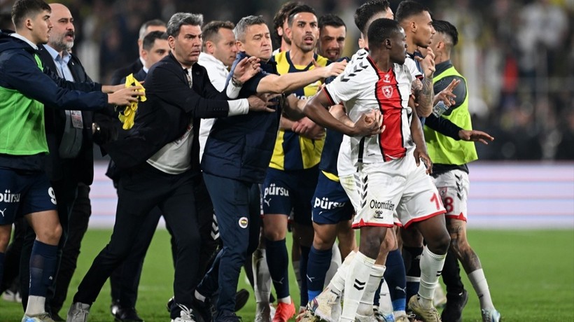 Samsunspor Fenerbahçe'yi TFF'ye şikayet etti: Marc Bola ve İrfan Can Kahveci gerginliği