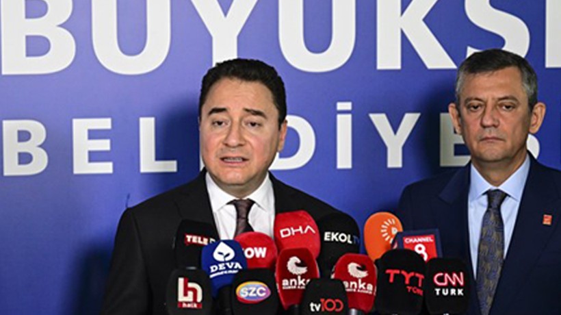 DEVA Partisi lideri Ali Babacan, İBB'yi ziyaret etti