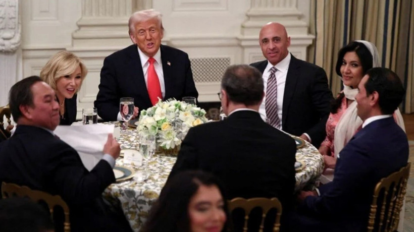 ABD Başkanı Trump, Beyaz Saray'da 2. başkanlık döneminin ilk iftarını verdi