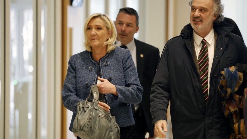 Fransa'da aşırı sağcı Le Pen yolsuzluktan suçlu bulundu, seçimlerde aday olamayacak