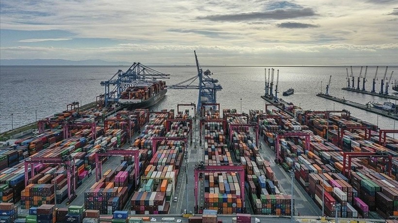 Dış ticaret açığı nisanda yüzde 21,7 arttı