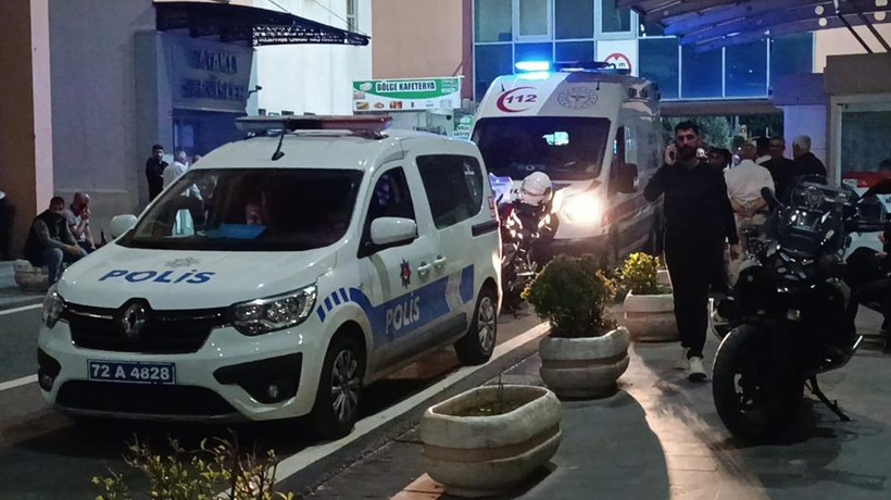 Batman’da iki motosiklet kafa kafaya çarpıştı: 3 ağır yaralı