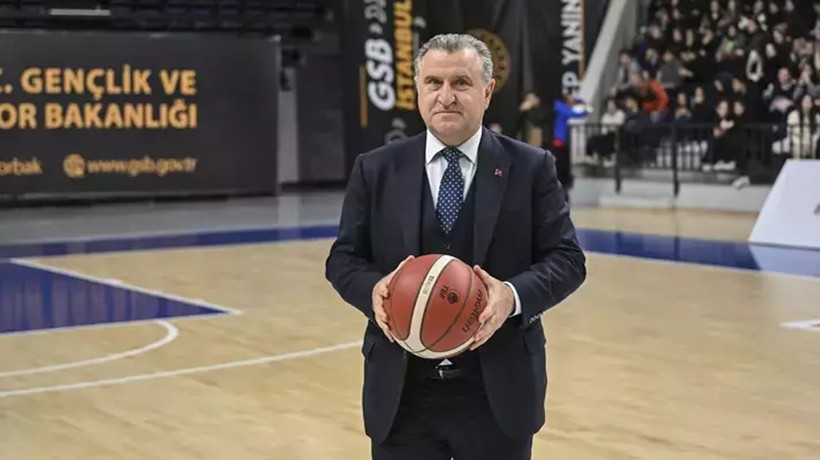 Bakan Bak’tan Galatasaray Erkek Basketbol takımı için tebrik mesajı