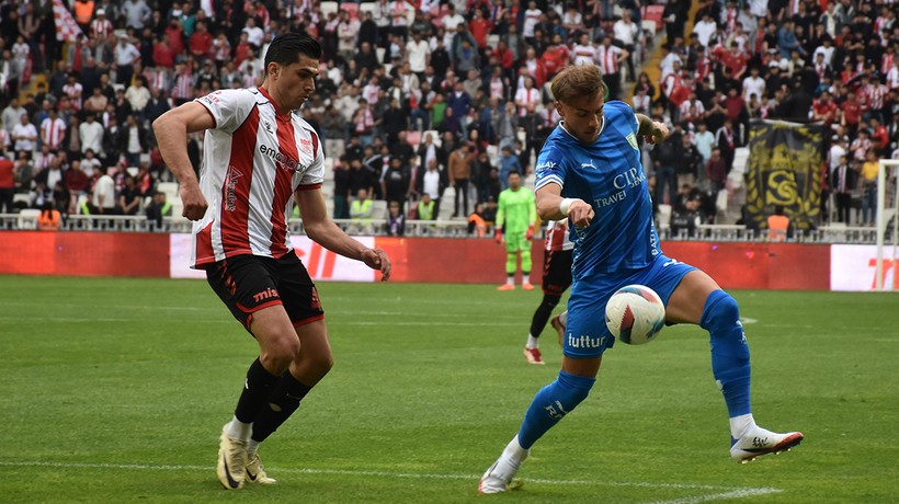 Sivasspor ve Bodrum FK umutlarını son 3 haftaya taşıdı