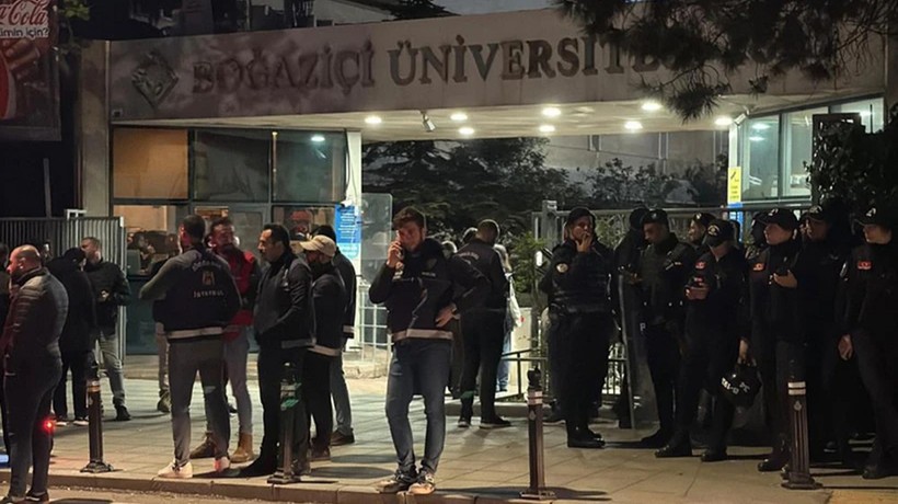 Boğaziçi Üniversitesi'nde protestolarda gözaltına alınanlardan 4'ü tutuklandı