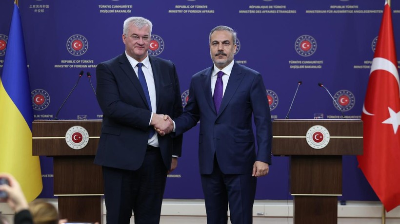 Dışişleri Bakanı Fidan Ukraynalı mevkidaşıyla görüştü