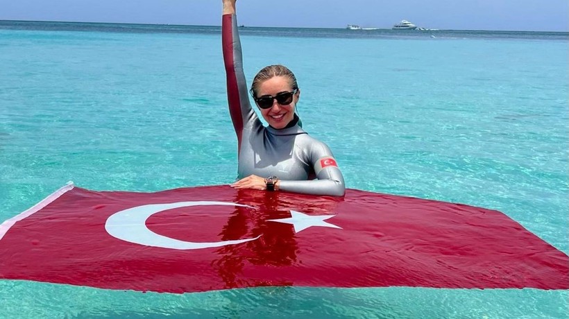 Şahika Ercümen Dominika'da Üç Altın Madalya Kazandı