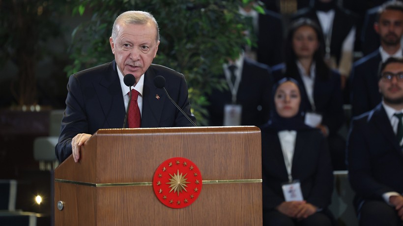 Cumhurbaşkanı Erdoğan gençler ve sporcularla buluştu: Terörün olmadığı bir Türkiye emanet edeceğiz