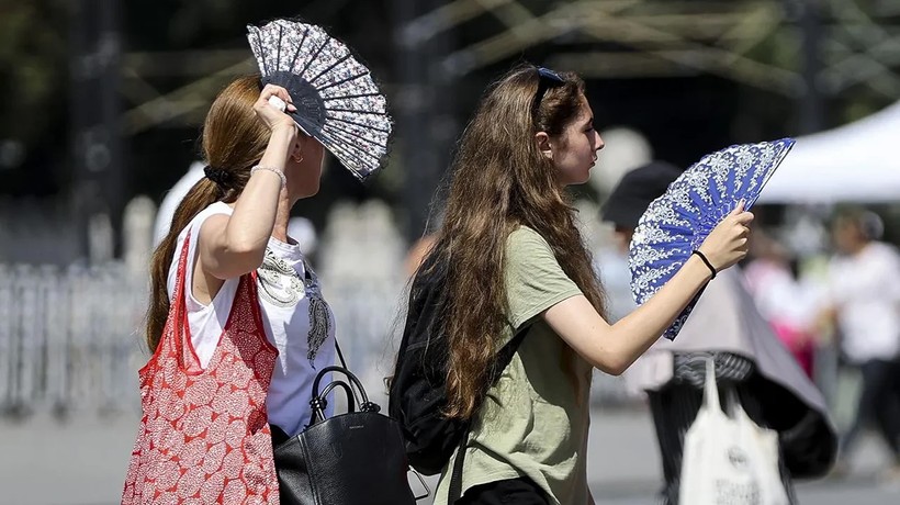 Yağışlı havalar gidiyor, bunaltan yaz sıcakları geliyor: Meteoroloji'den uyarı geldi