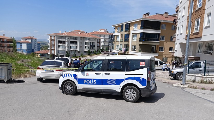 Ankara'da kız çocuğu başından vurulmuş halde ölü olarak bulundu