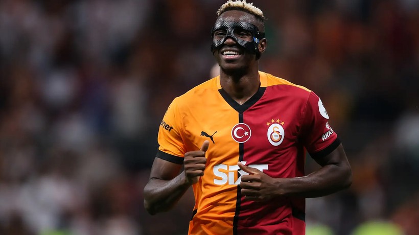 Victor Osimhen, Galatasaray'dan ayrılıyor! 135 milyon Euro'luk teklif