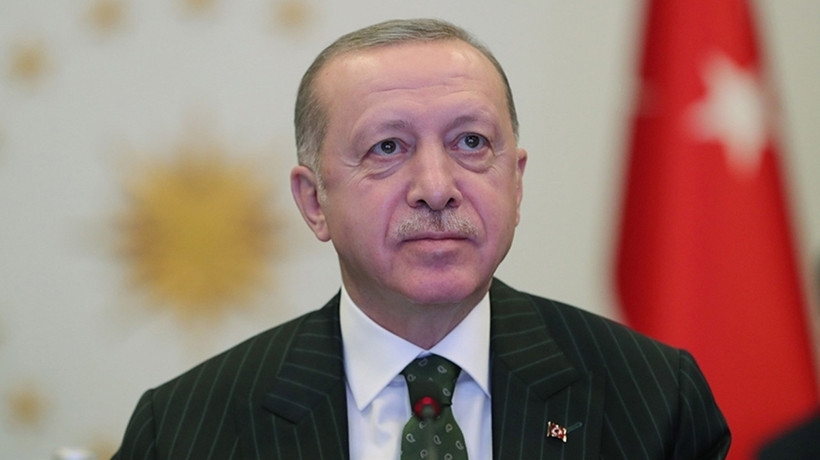 Cumhurbaşkanı Erdoğan yeni anayasa için 10 ismi görevlendirdi