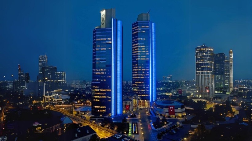 Sabancı Holding 5 milyon dolar zarar etti! 1 dolara şirket sattılar