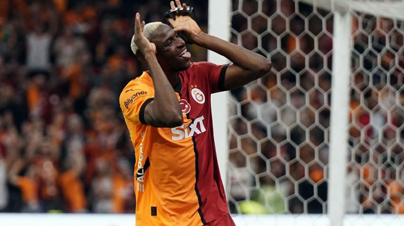 Victor Osimhen sezonu 37 golle tamamladı