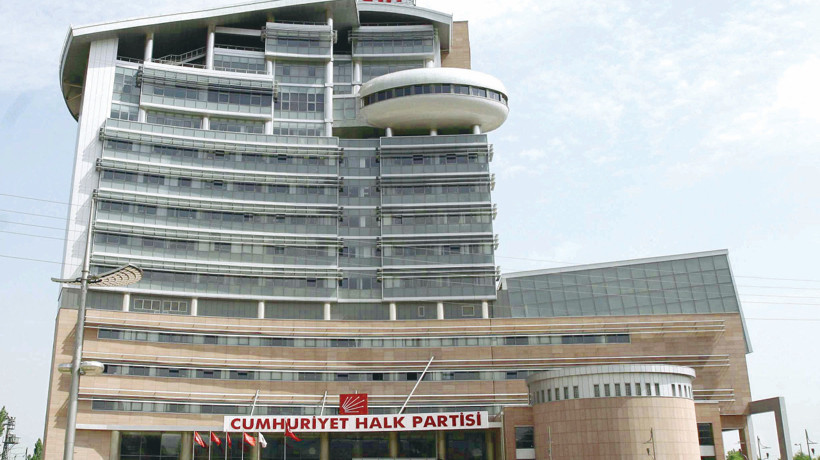 İBB’ye 5. dalga operasyon sonrası CHP İstanbul’da olağanüstü toplantıya gidiyor