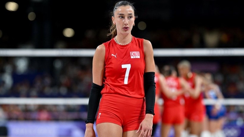 Fenerbahçe Medicana Hande Baladın'ı transfer ettiğini duyurdu