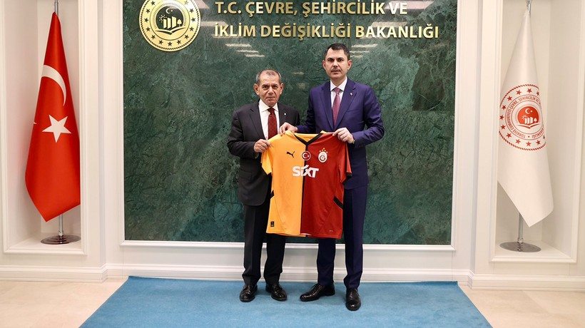 Bakan Kurum, Dursun Özbek'i kabul etti