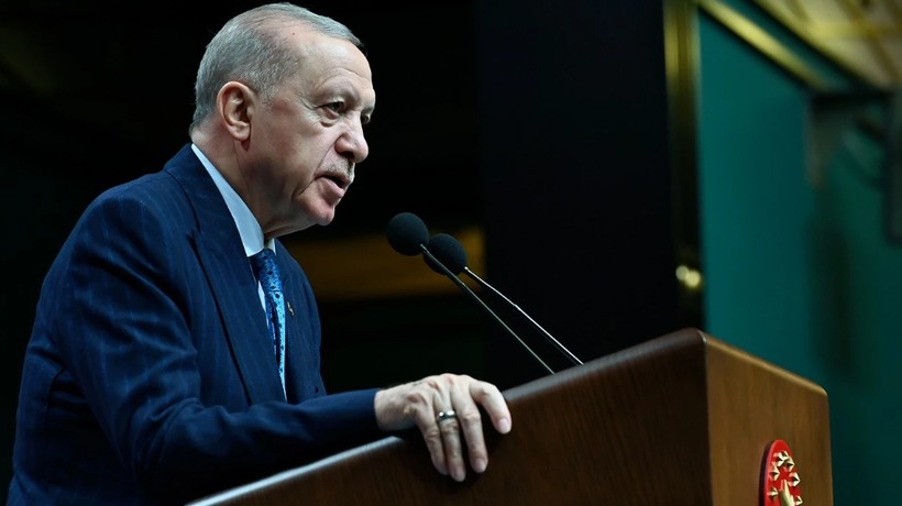 Cumhurbaşkanı Erdoğan, TBMM Başkanlığına yeniden seçilen Kurtulmuş'u tebrik etti
