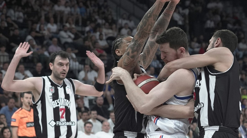 Beşiktaş Anadolu Efes'i 75-64 devirdi seriyi son maça taşıdı