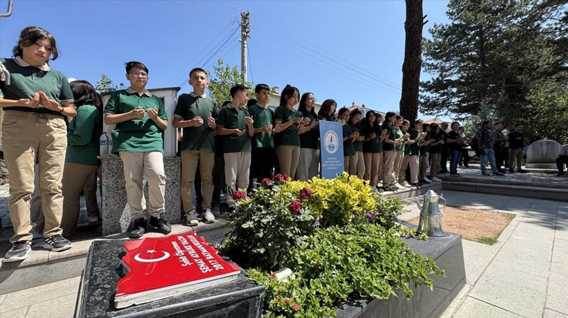 Şehit Öğretmen Şenay Aybüke Yalçın, 8. yılında anıldı