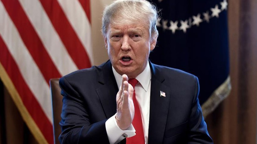 Donald Trump Fed Başkanı'na öfke kustu: Powell gerçek bir aptal
