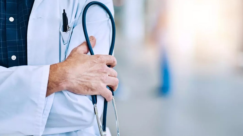 Aile hekimlerine yeni düzenleme: Hasta 6 ay gelmezse maaş kesintisi yapılması kararı değişiyor