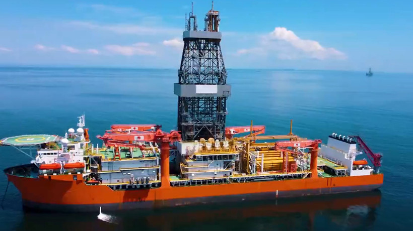 Bakan Bayraktar duyurdu: İki yeni sondaj gemisi filoya katıldı