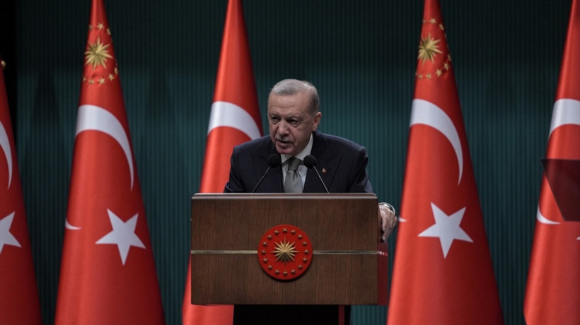 Cumhurbaşkanı Erdoğan'dan Kabine Toplantısı'nın ardından önemli açıklamalar! Çocuğu olan memura yarım mesai müjdesi