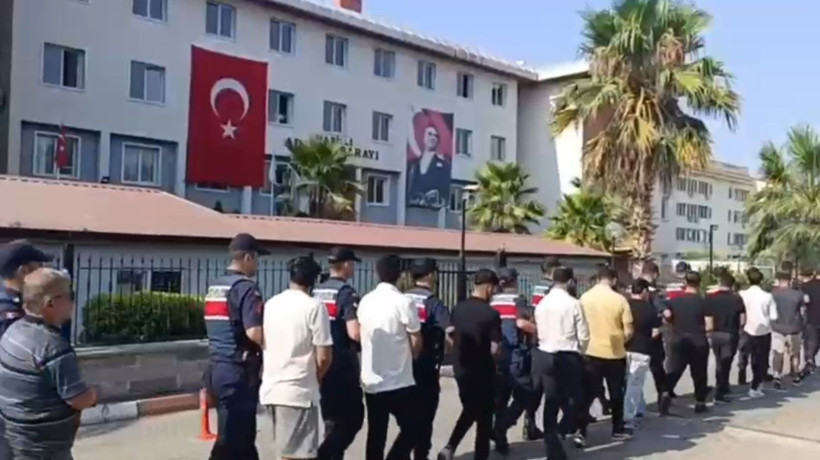 Bakan Yerlikaya açıkladı: 11 ilde suç örgütüne operasyon! 33 şüpheli tutuklandı