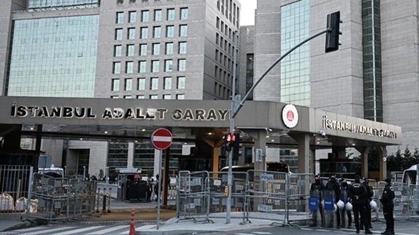 İBB'ye yönelik yolsuzluk soruşturmasında 17 zanlı adliyede! 8 kişi tutuklandı 9'u serbest