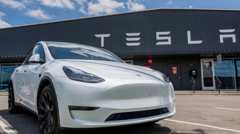 Elon Musk'tan yeni hamle: Tesla'ları sıfır faizle satıyor