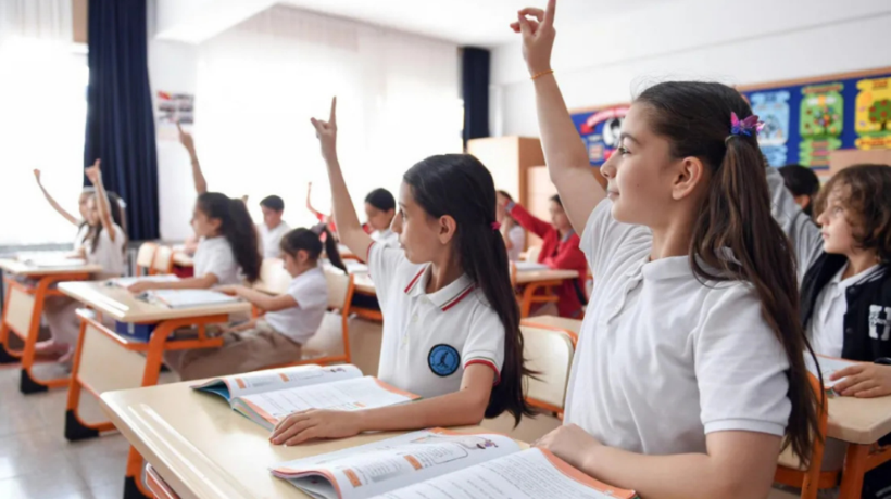 Okullara forma zorunluluğu geri geliyor.. Karar sonrası velilerden 'teşekkür' mesajı