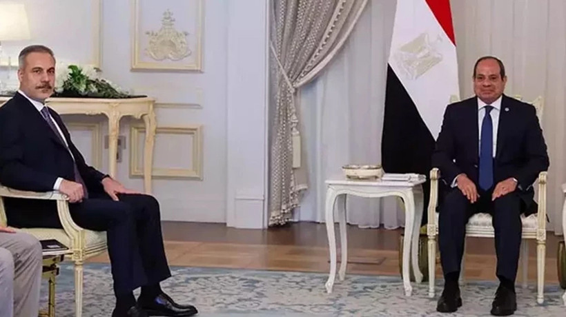 Dışişleri Bakanı Hakan Fidan, Mısır Cumhurbaşkanı Abdülfettah es-Sisi ile görüştü