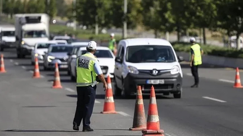 Sürücüler dikkat! Levhalar değişiyor: Yeni hız sınırları ne olacak? İşte detaylar