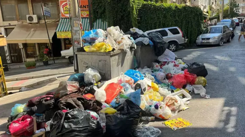 Çöp kokusu 5'inci kata kadar çıkıyor