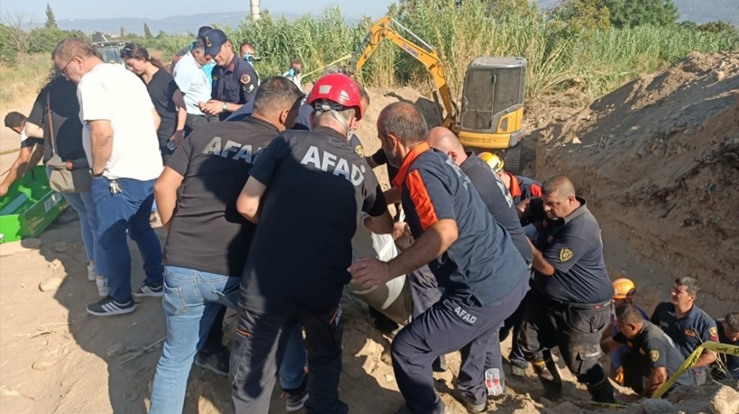 Aydın'da su hattı açmak isterken göçük altında kalan kişi öldü