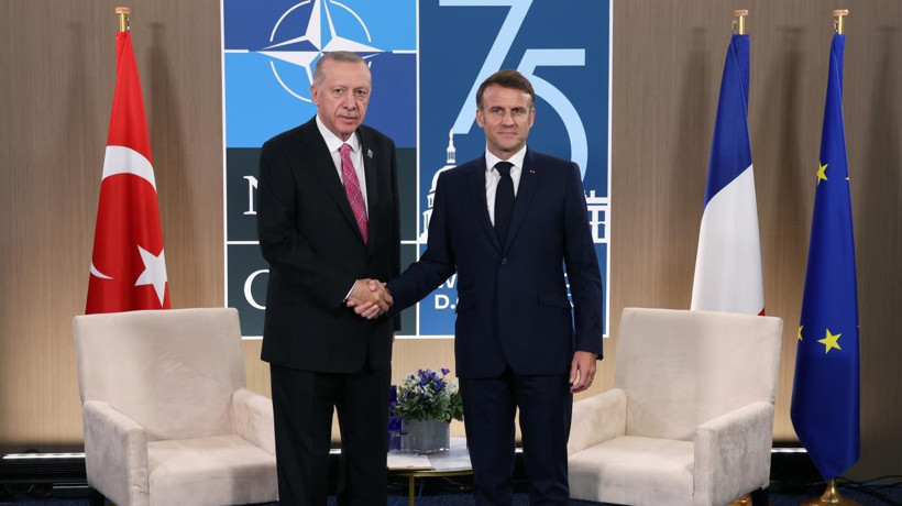 Cumhurbaşkanı Erdoğan Macron ile görüştü: İsrail'in dizginlenmesi şart!