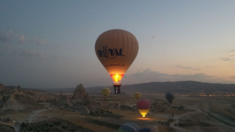 Kapadokya'da Zafer Bayramı'na Özel Balon Uçuşları