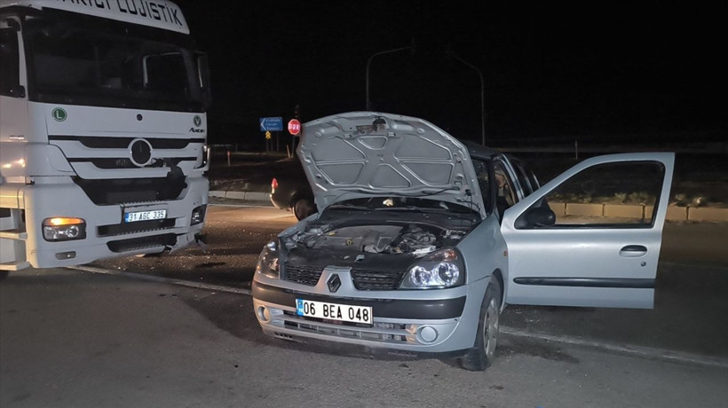 Kırıkkale'de Tır-Otomobil Kazasında 6 Yaralı