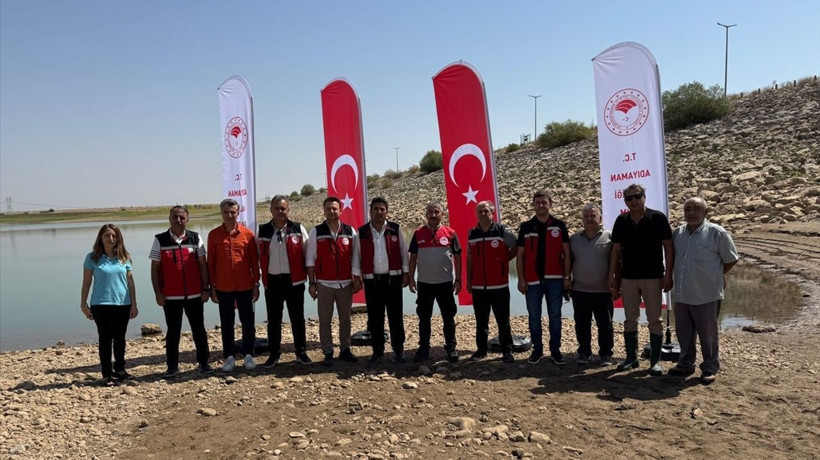 Atatürk Barajı'na 1 Milyon 75 Bin Balık Yavrusu Salındı